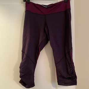 Lululemon cropped workout pants
